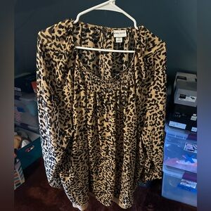 Ava and Viv Leopard Top